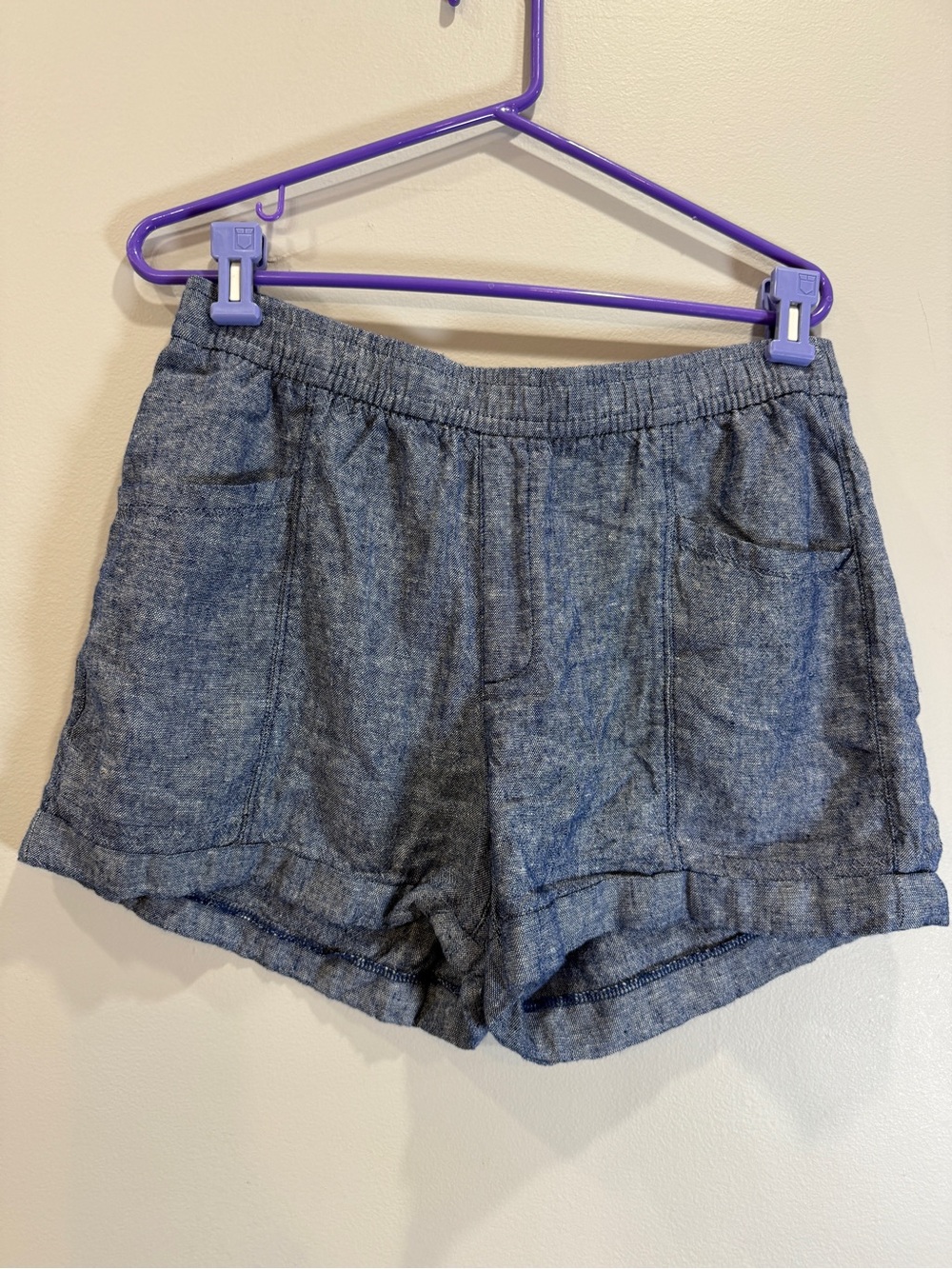 Old Navy Heathered Blue Chambray Bermuda Shorts